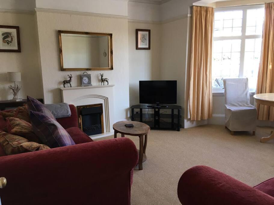 Brook Lodge Garden Flat 스와니지 외부 사진
